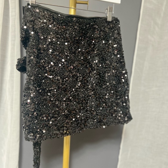 Lulus - Picture 12 of 13